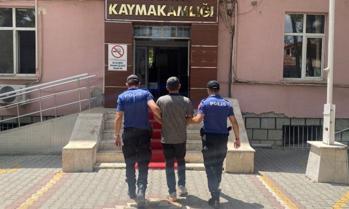 EMNİYET EKİPLERİ GÖZ AÇTIRMADI: SUÇ UNSURU İLE BİRLİKTE YAKALANDI