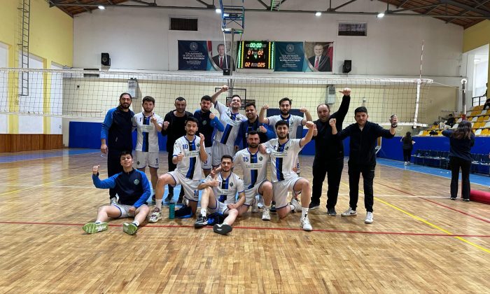 YENİ KURULAN YEŞİLOVA GENÇLERBİRLİĞİ SPOR VOLEYBOL TAKIMI ŞAMPİYON OLDU